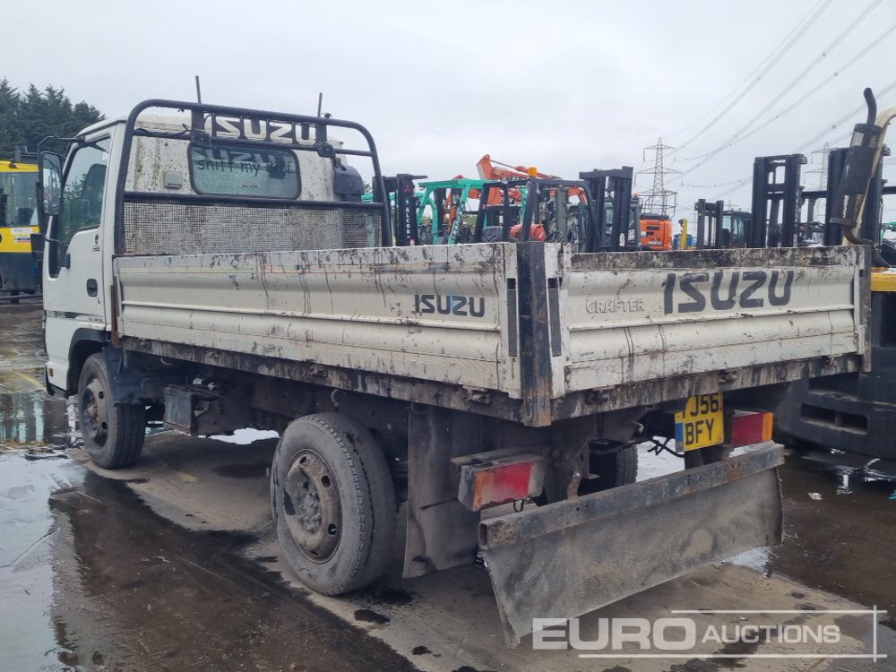 Isuzu Crafter - Billenőplatós teherautó: 3 kép. Isuzu Crafter - Billenőplatós teherautó: 3 kép.