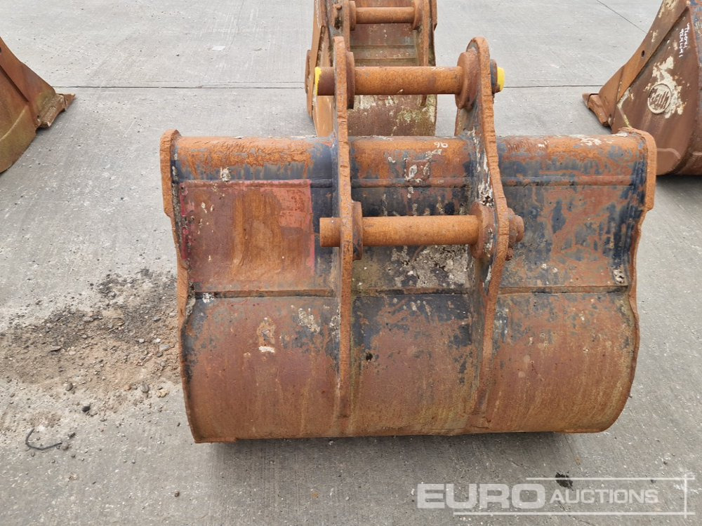 JCB 48" Digging Bucket 65mm Pin to suit 13 Ton Excavator - Kanál: 4 kép. JCB 48" Digging Bucket 65mm Pin to suit 13 Ton Excavator - Kanál: 4 kép.