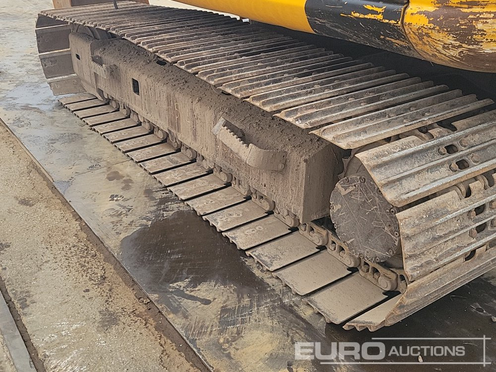 Lánctalpas kotró JCB JS145LC: 12 kép.