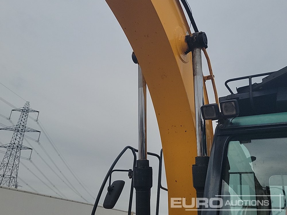 Lánctalpas kotró JCB JS145LC: 24 kép.