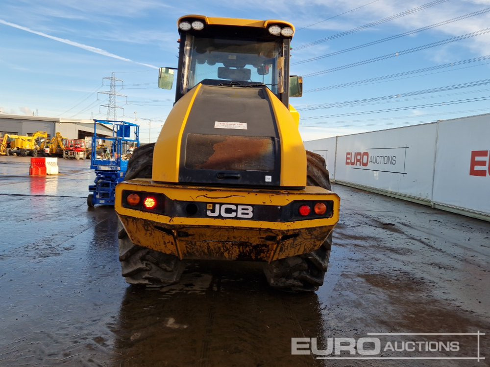 JCB VM137 - Henger: 4 kép. JCB VM137 - Henger: 4 kép.