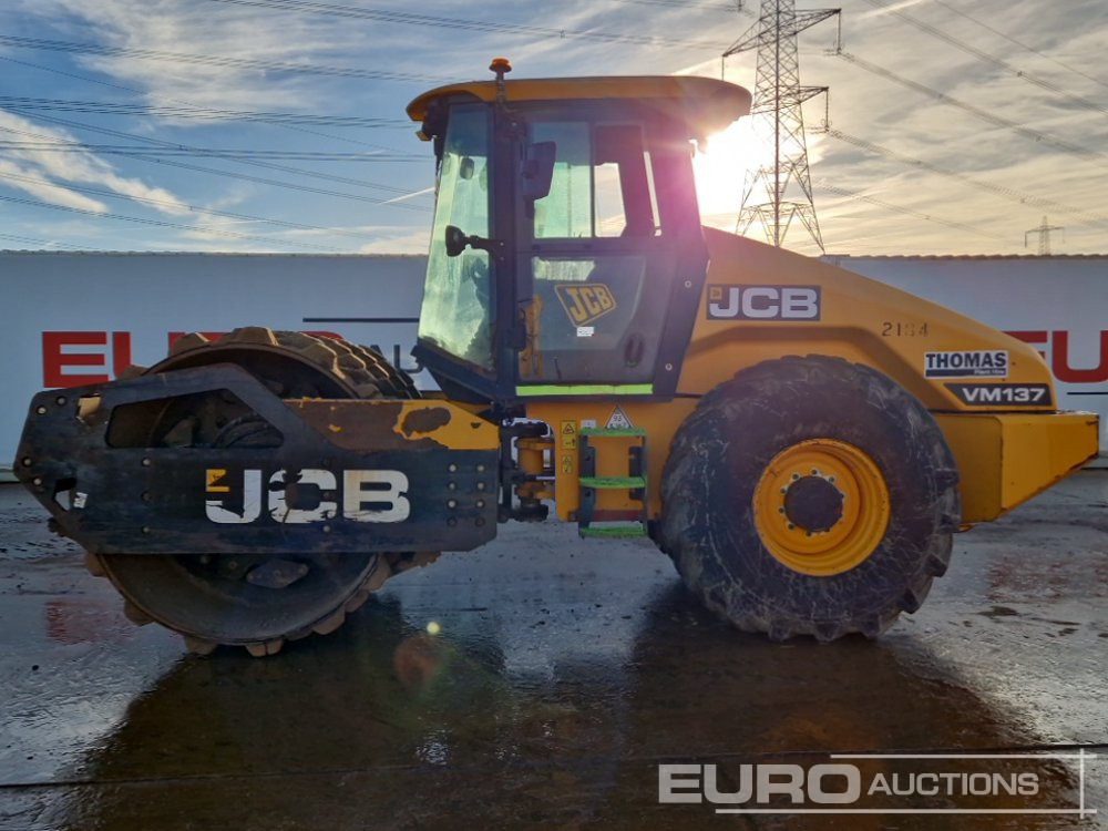 JCB VM137 - Henger: 2 kép. JCB VM137 - Henger: 2 kép.