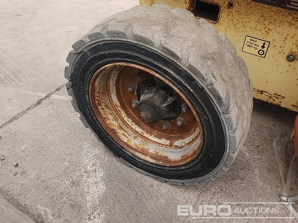 JLG M4069 - Emelő: 5 kép. JLG M4069 - Emelő: 5 kép.