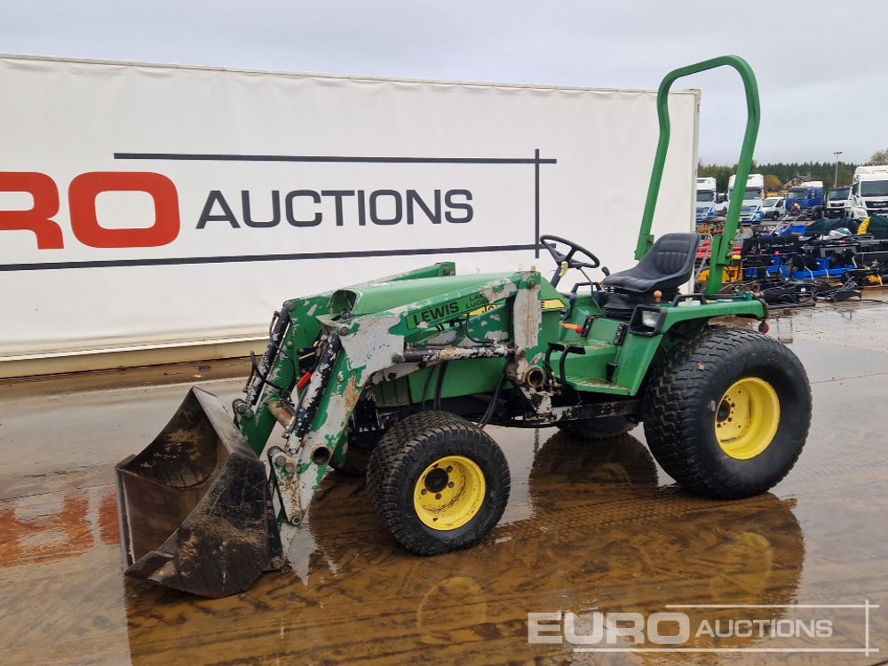 John Deere 955 - Kistraktor: 1 kép. John Deere 955 - Kistraktor: 1 kép.