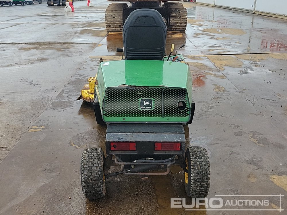 John Deere F935 - Kerti fűkasza: 4 kép. John Deere F935 - Kerti fűkasza: 4 kép.