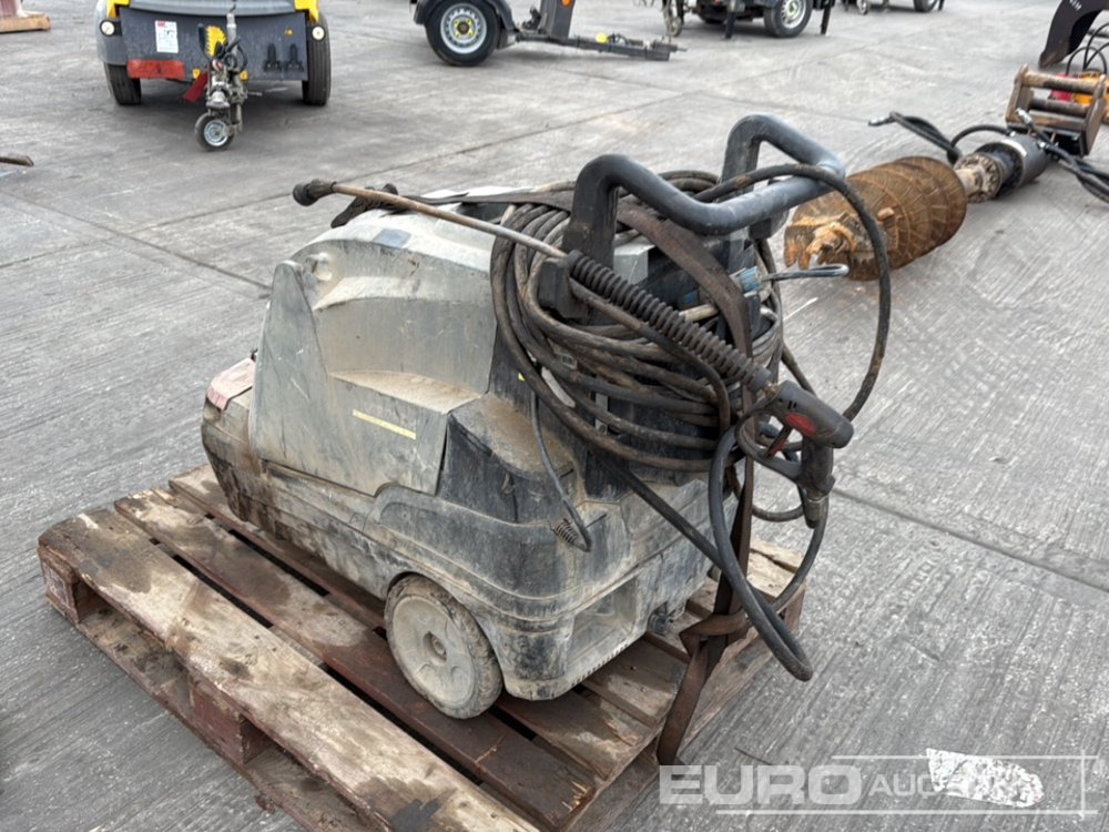 Karcher 230 Volt Pressure Washer - Magasnyomású mosó: 3 kép. Karcher 230 Volt Pressure Washer - Magasnyomású mosó: 3 kép.