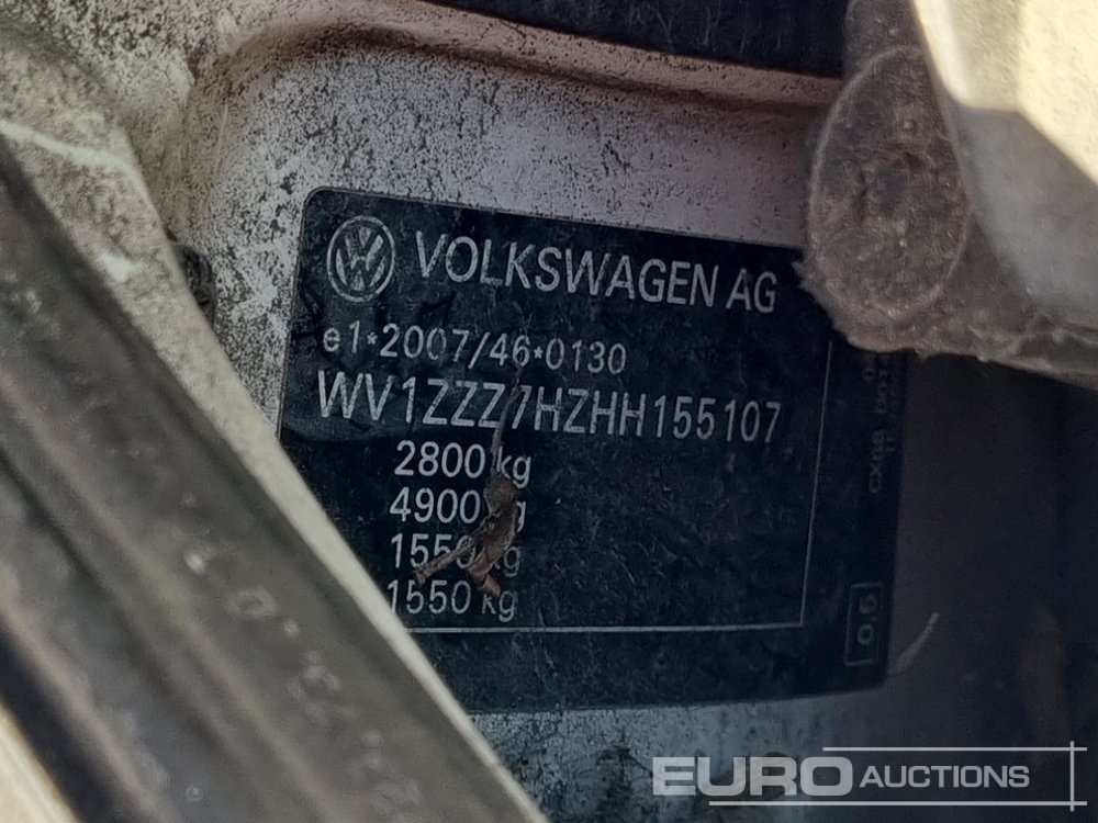 2017 Volkswagen Transporter - Kisteherautó: 2 kép. 2017 Volkswagen Transporter - Kisteherautó: 2 kép.