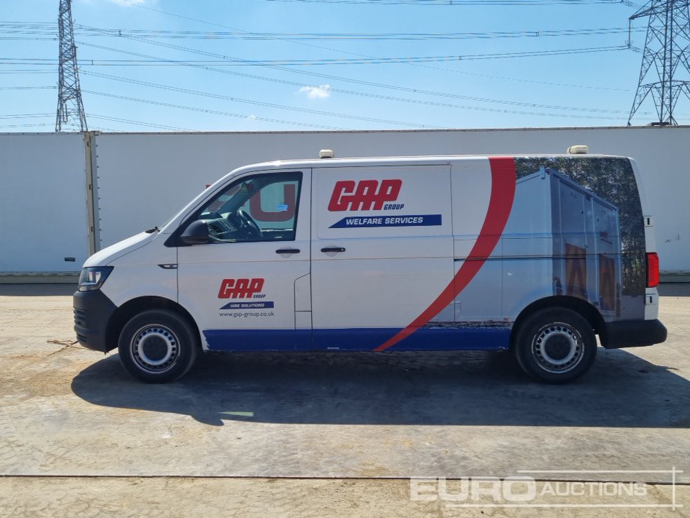 2017 Volkswagen Transporter - Kisteherautó: 4 kép. 2017 Volkswagen Transporter - Kisteherautó: 4 kép.