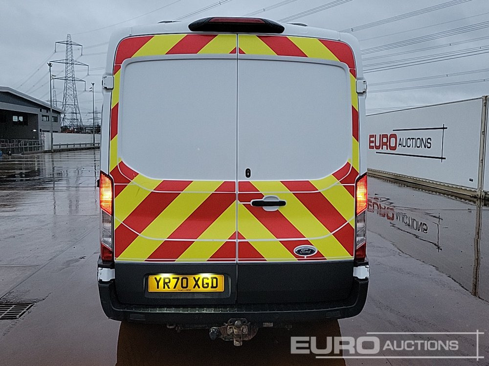 2020 Ford Transit 350 - Kisteherautó: 4 kép. 2020 Ford Transit 350 - Kisteherautó: 4 kép.