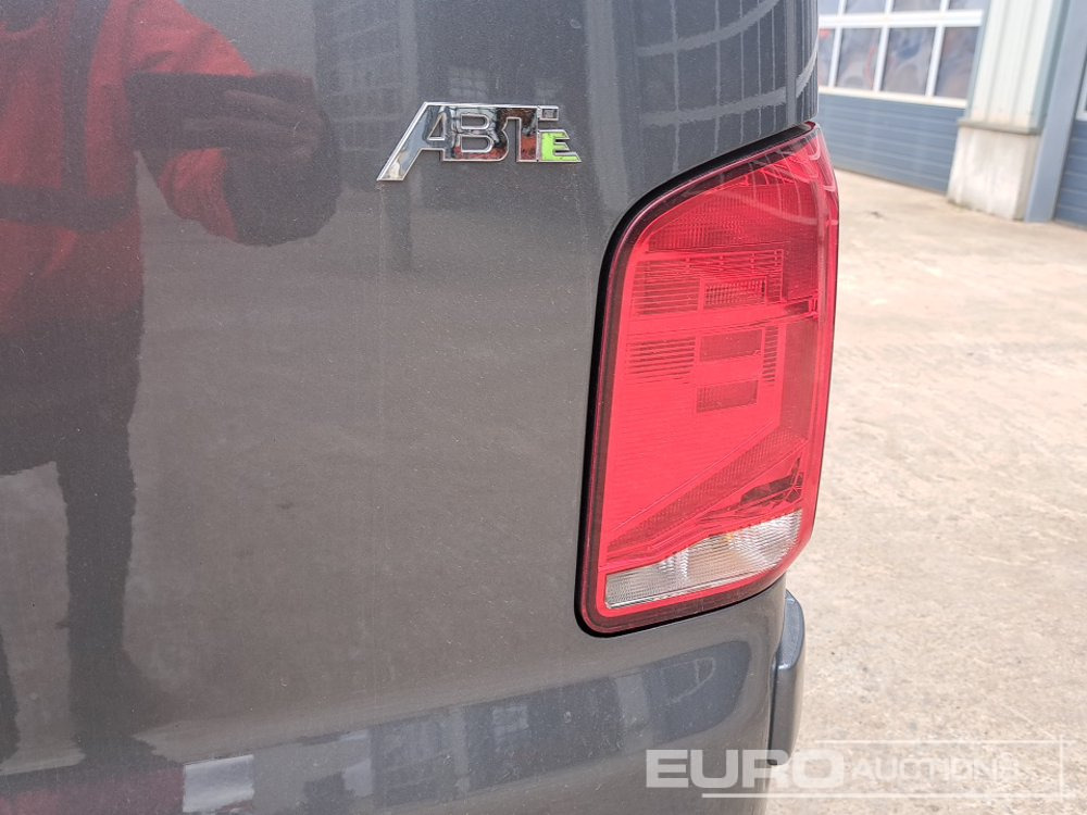 Kisteherautó 2021 Volkswagen ABT e-Transporter: 34 kép.