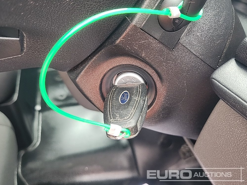 Kisteherautó 2022 Ford Transit Custom 300: 28 kép.