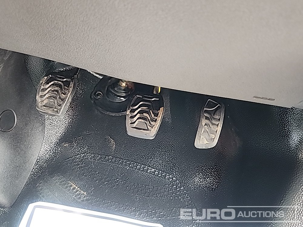 Kisteherautó 2022 Ford Transit Custom 300: 27 kép.