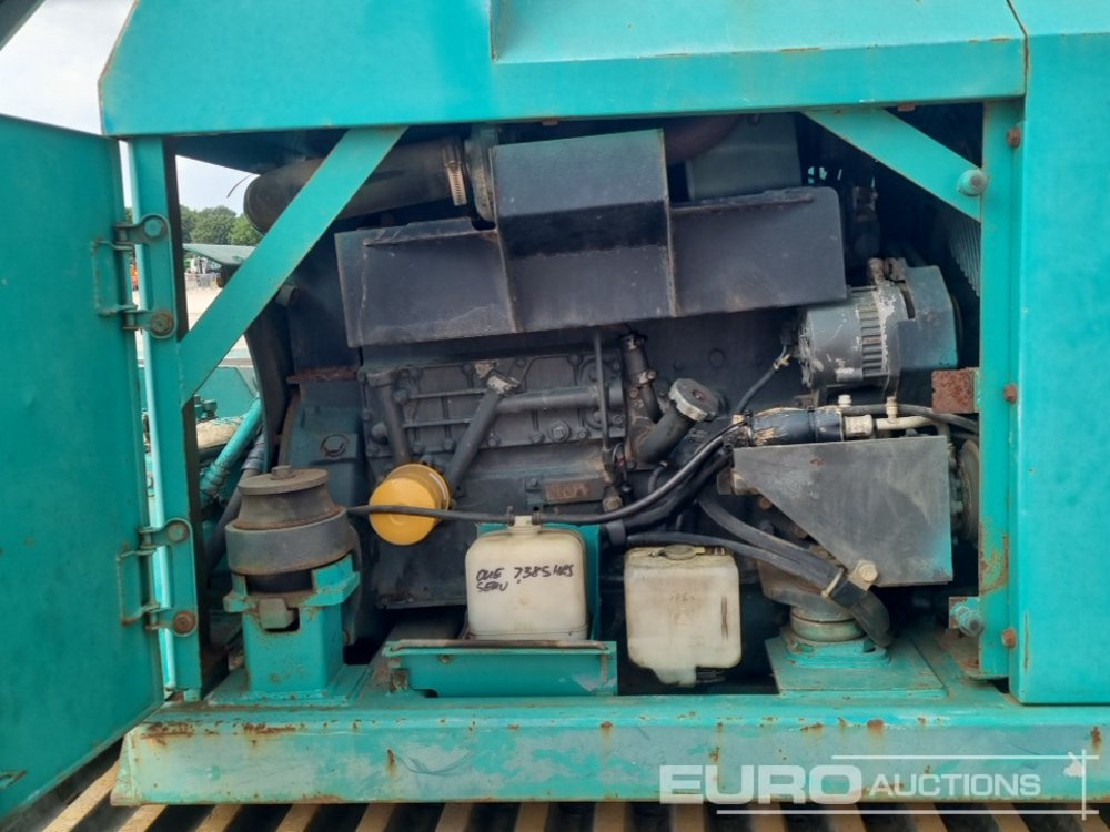 Lánctalpas dömper Komatsu CD60R-1: 29 kép.