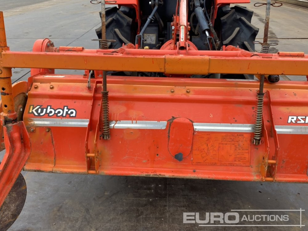 Kistraktor Kubota A17: 18 kép.