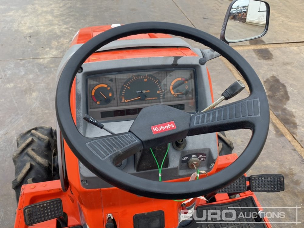 Kistraktor Kubota A17: 28 kép.