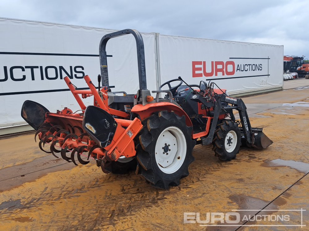 Kubota GB200 - Kistraktor: 5 kép. Kubota GB200 - Kistraktor: 5 kép.