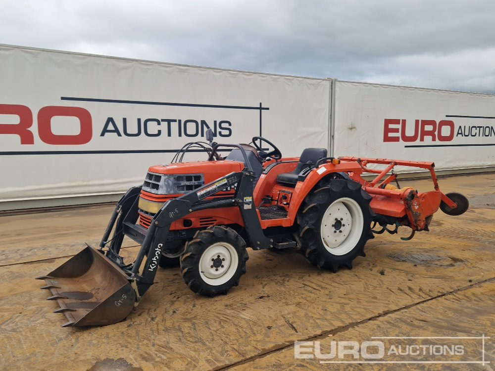 Kubota GT5 - Kistraktor: 1 kép. Kubota GT5 - Kistraktor: 1 kép.