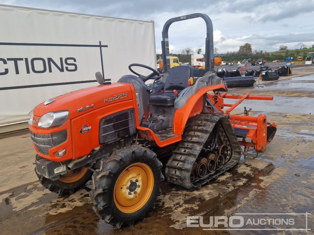 Kubota KB225 - Kistraktor: 1 kép. Kubota KB225 - Kistraktor: 1 kép.