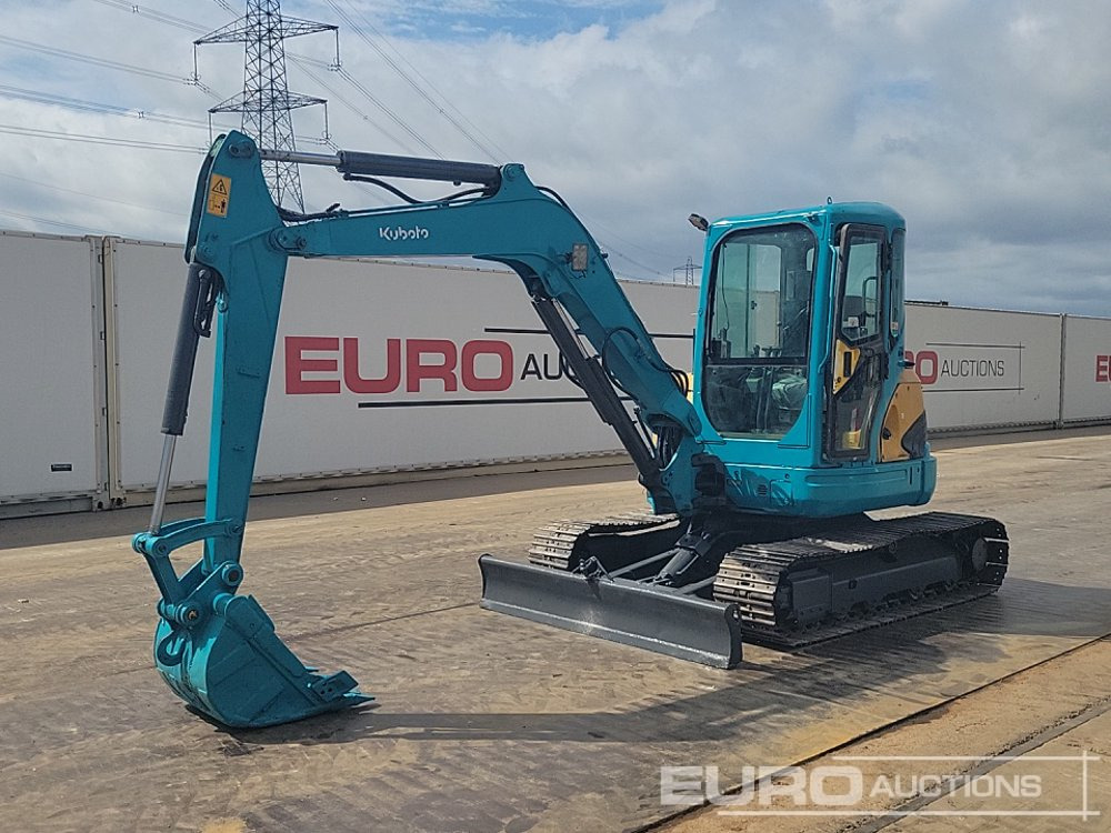 Kubota KX155-3SZ - Minikotró: 1 kép. Kubota KX155-3SZ - Minikotró: 1 kép.