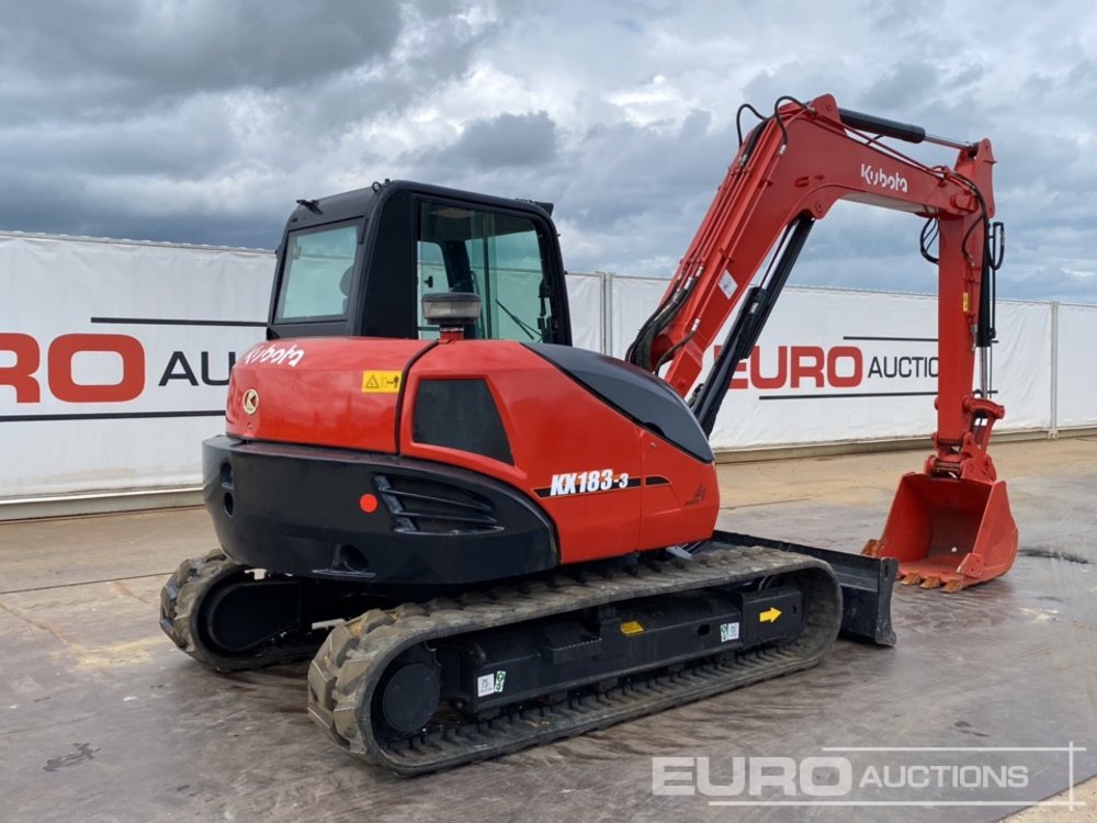 Kubota KX183-3 - Minikotró: 5 kép. Kubota KX183-3 - Minikotró: 5 kép.