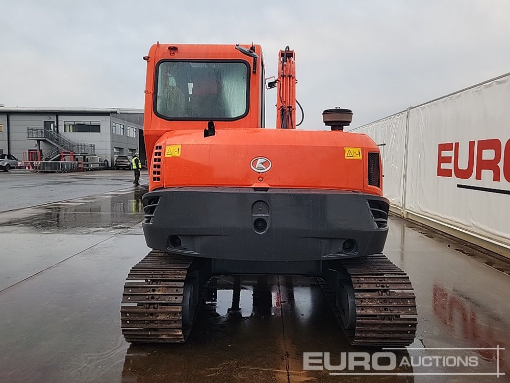 Kubota KX185-3 - Minikotró: 4 kép. Kubota KX185-3 - Minikotró: 4 kép.
