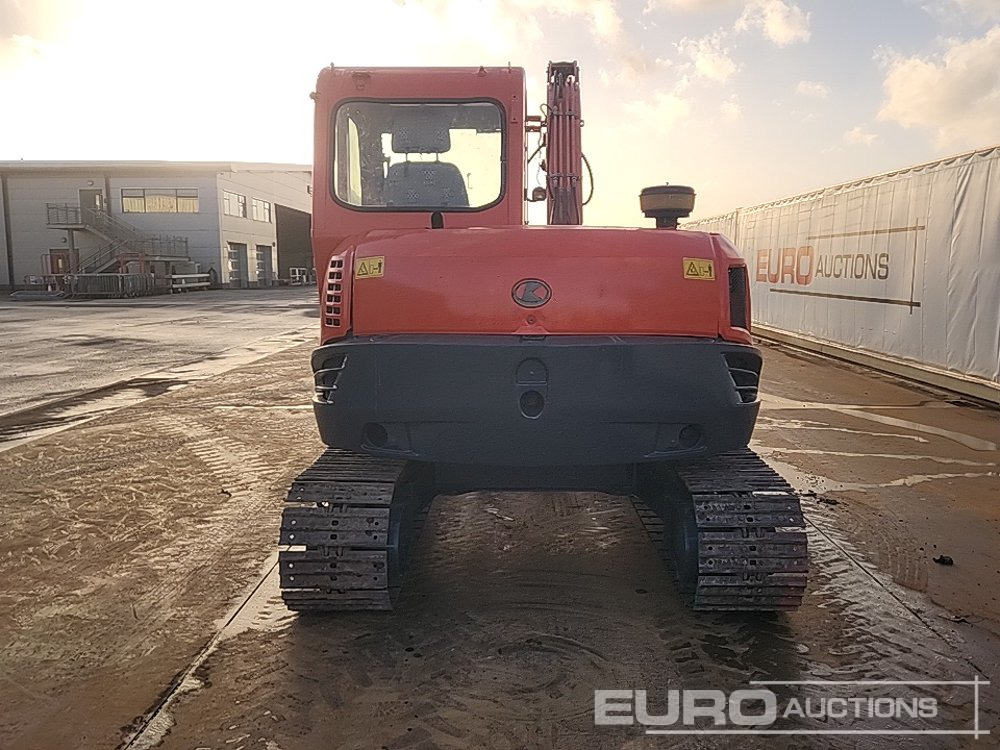 Kubota KX185-3 - Minikotró: 4 kép. Kubota KX185-3 - Minikotró: 4 kép.
