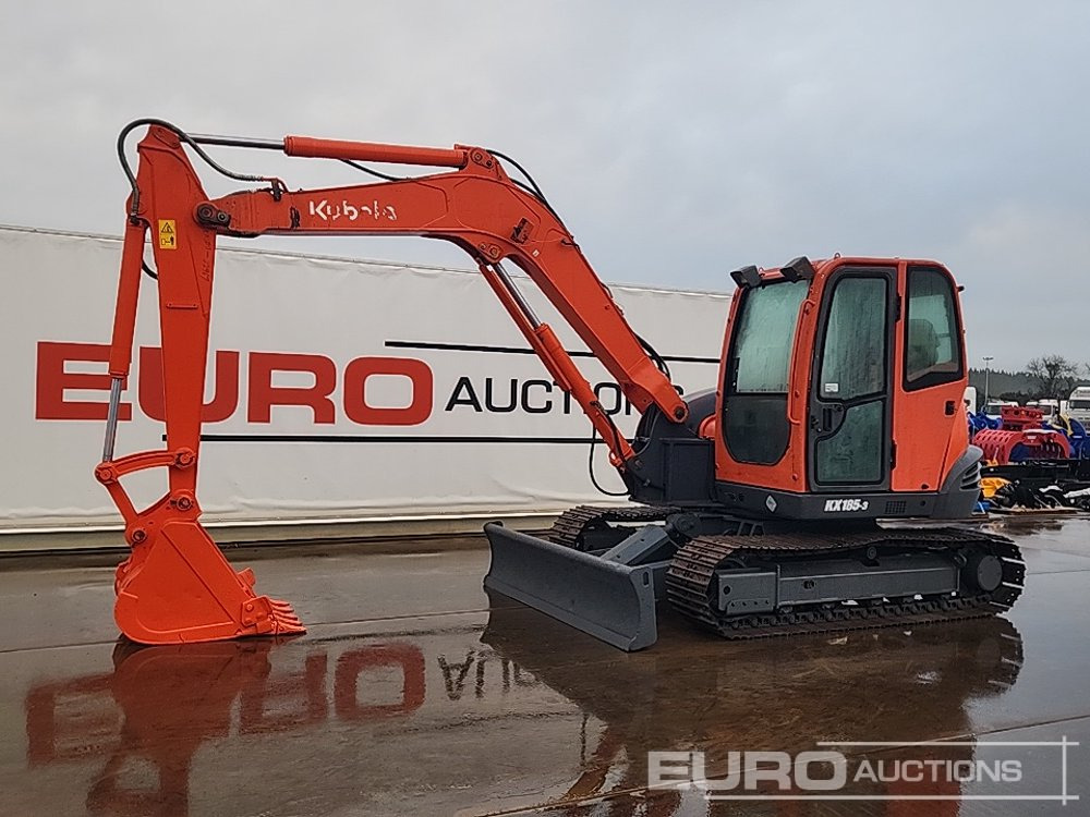 Kubota KX185-3 - Minikotró: 1 kép. Kubota KX185-3 - Minikotró: 1 kép.