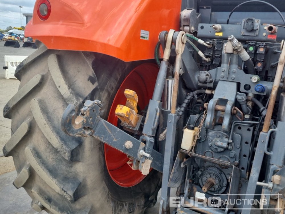 Traktor Kubota M7171: 17 kép.