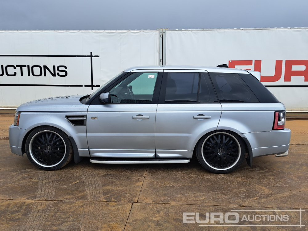 Land Rover SPORT - Terepjáró/ SUV: 2 kép. Land Rover SPORT - Terepjáró/ SUV: 2 kép.