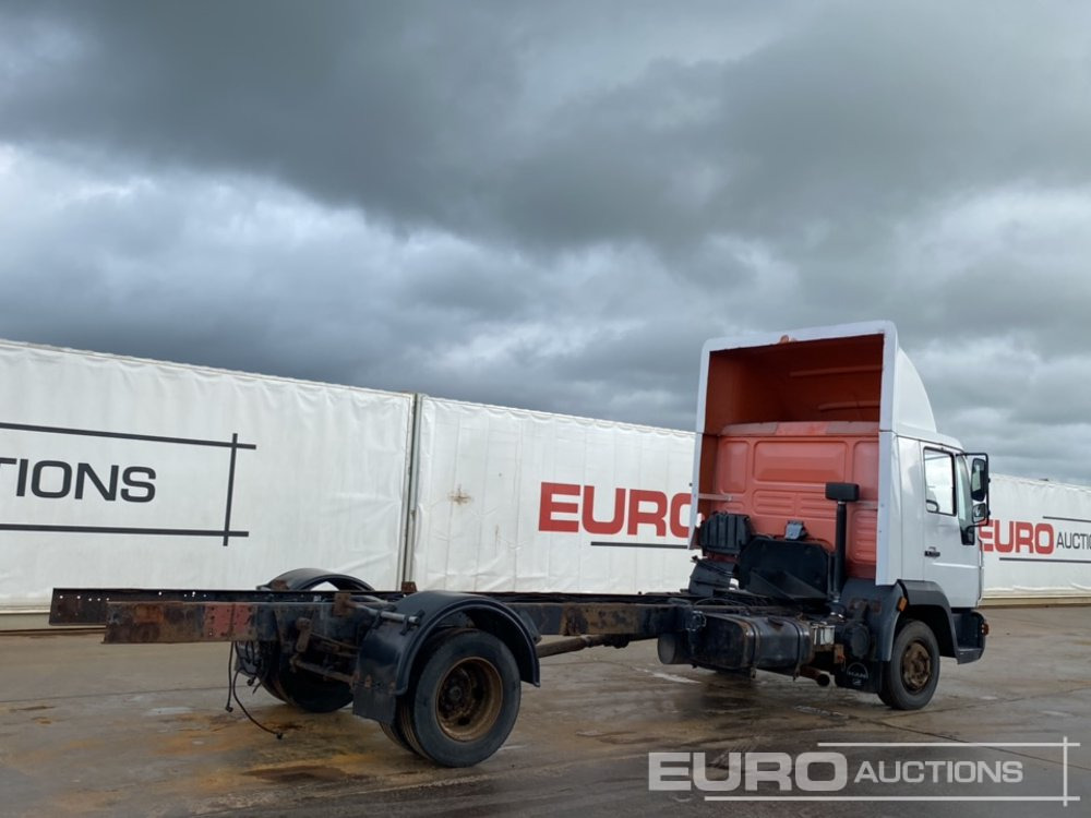 MAN 4x2 Chassis & Cab, Manual Gearbox - Alvaz teherautó: 5 kép. MAN 4x2 Chassis & Cab, Manual Gearbox - Alvaz teherautó: 5 kép.