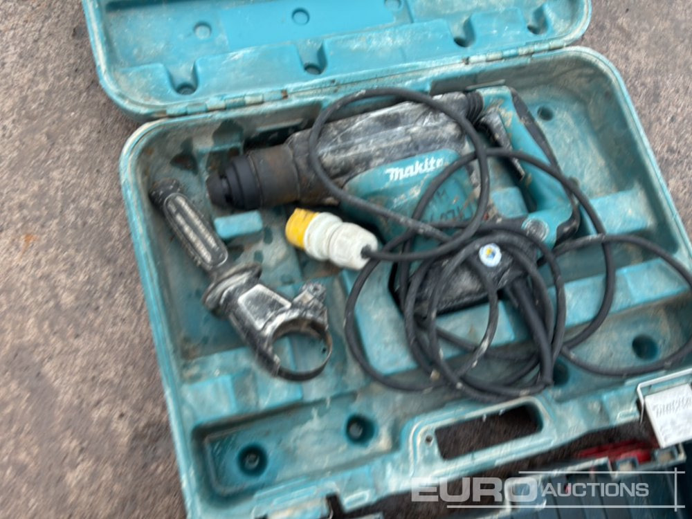 Makita & Bosch 110 Volt Breaker (2 of) - Építőipari berendezések: 3 kép. Makita & Bosch 110 Volt Breaker (2 of) - Építőipari berendezések: 3 kép.