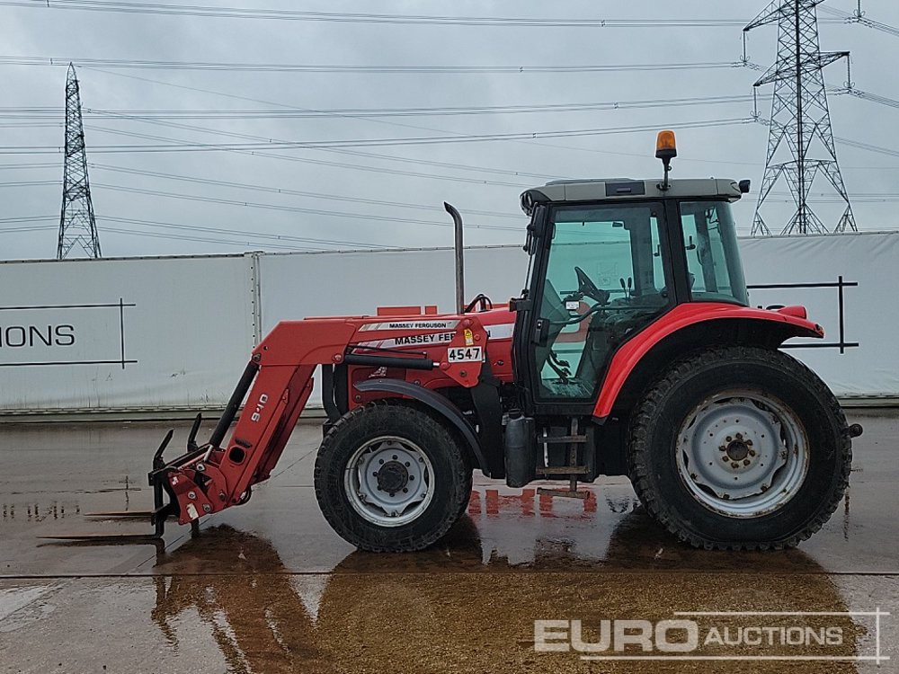 Massey Ferguson 5435 - Traktor: 2 kép. Massey Ferguson 5435 - Traktor: 2 kép.
