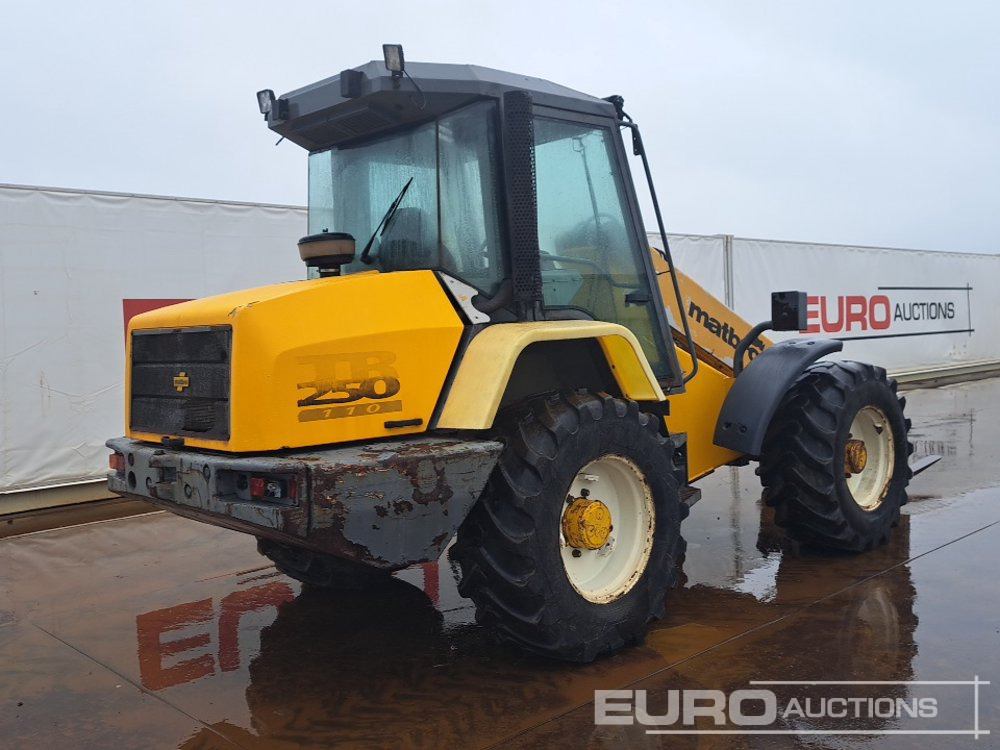 Matabo TR 250 - Teleszkópos rakodó: 5 kép. Matabo TR 250 - Teleszkópos rakodó: 5 kép.