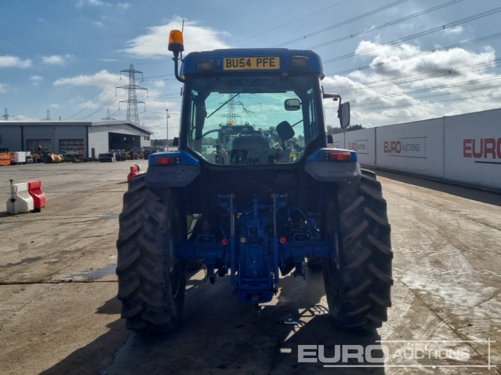McCormick CX85 - Traktor: 4 kép. McCormick CX85 - Traktor: 4 kép.