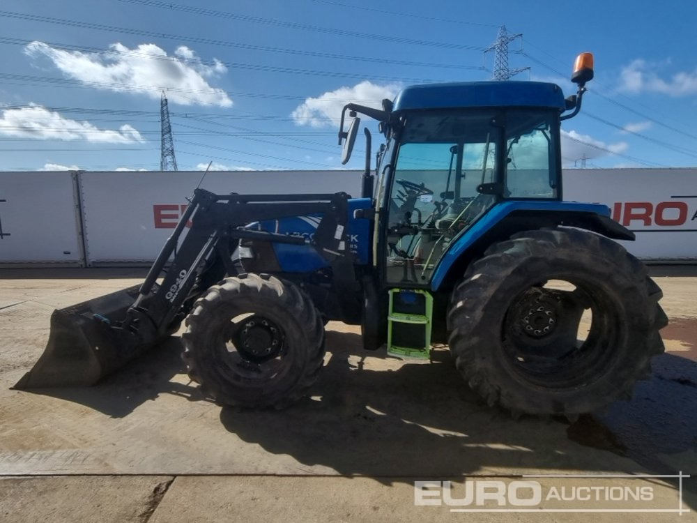 McCormick CX85 - Traktor: 2 kép. McCormick CX85 - Traktor: 2 kép.