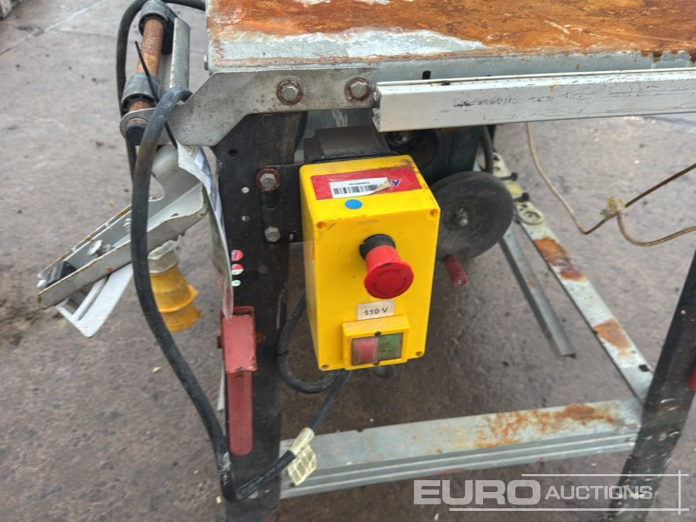 Építőipari berendezések Metbo TKHS 315 M 110 Volt Circular Saw: 9 kép. Építőipari berendezések Metbo TKHS 315 M 110 Volt Circular Saw: 9 kép.