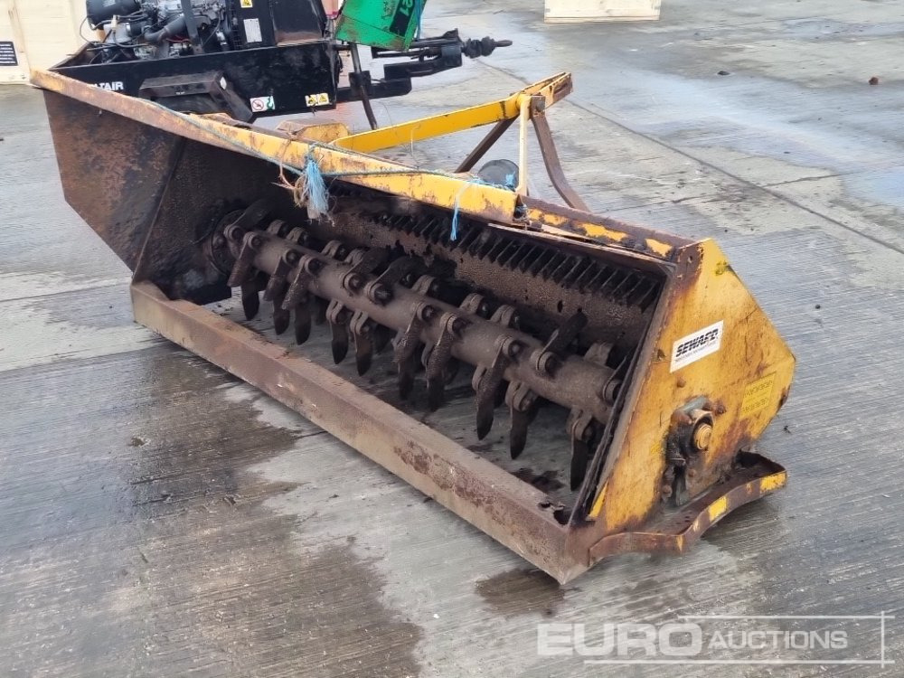 Ferri PTO Driven Flail Mower to suit 3 Point Linkage - Mezőgazdasági gépek: 3 kép. Ferri PTO Driven Flail Mower to suit 3 Point Linkage - Mezőgazdasági gépek: 3 kép.
