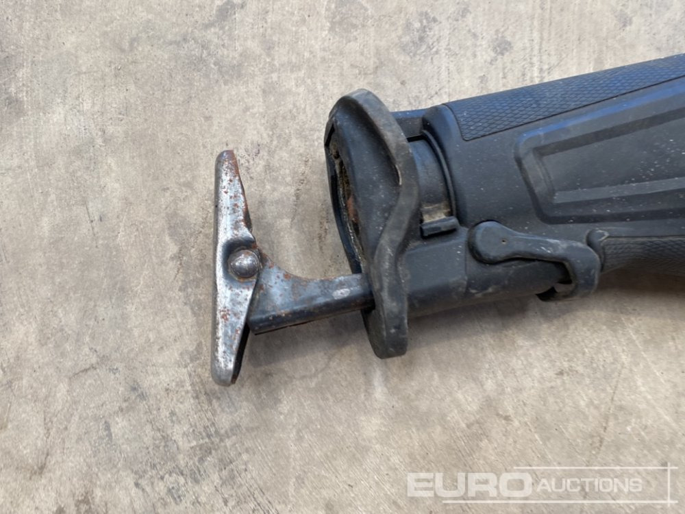 Milwaukee M18 ONESX 18 Volt Recip Saw (Body Only) - Építőipari berendezések: 4 kép. Milwaukee M18 ONESX 18 Volt Recip Saw (Body Only) - Építőipari berendezések: 4 kép.