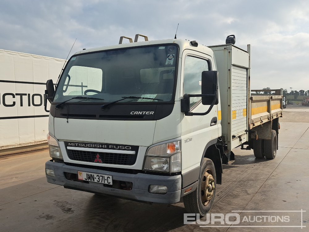 Mitsubishi Fuso CANTER 7C18 - Billenőplatós teherautó: 1 kép. Mitsubishi Fuso CANTER 7C18 - Billenőplatós teherautó: 1 kép.
