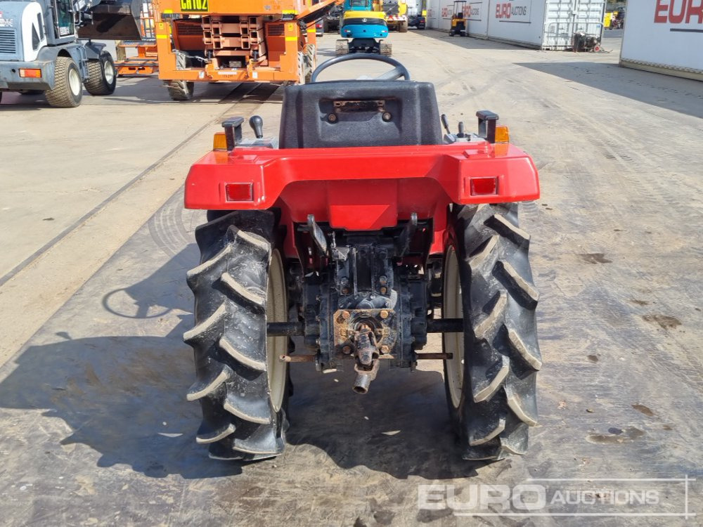 Mitsubishi MT17 - Kistraktor: 4 kép. Mitsubishi MT17 - Kistraktor: 4 kép.