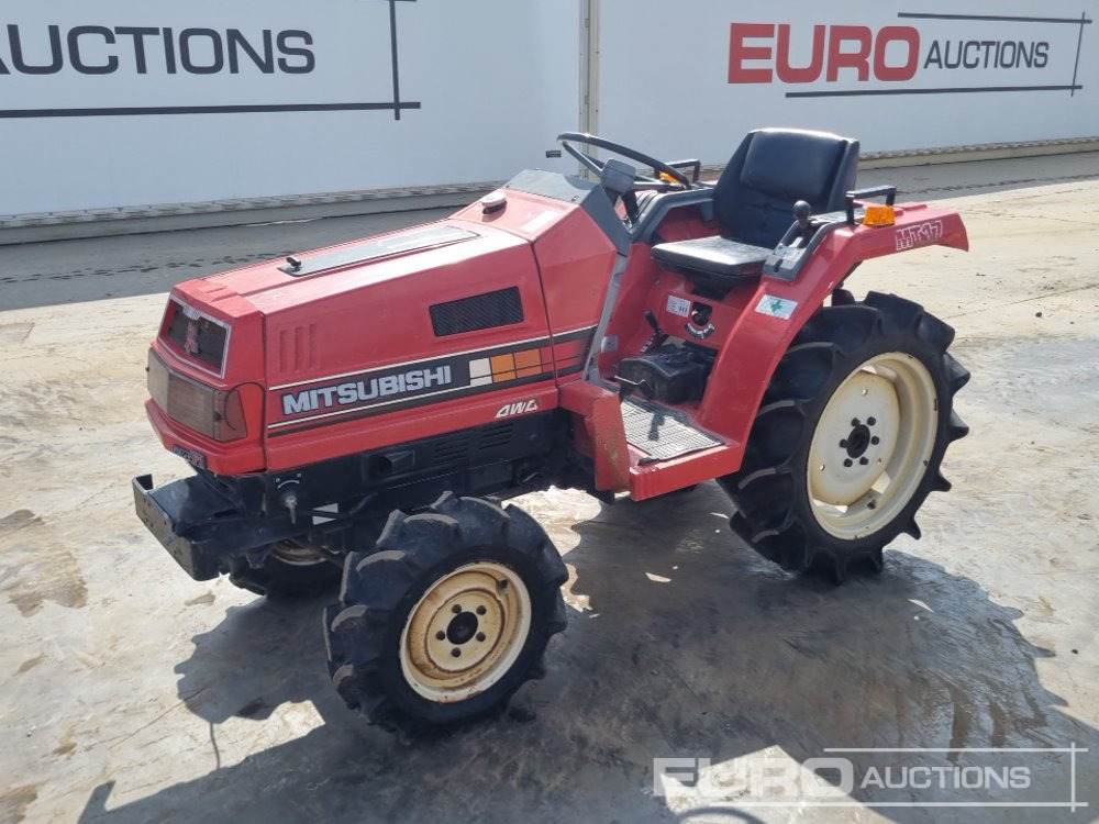 Mitsubishi MT17 - Kistraktor: 1 kép. Mitsubishi MT17 - Kistraktor: 1 kép.