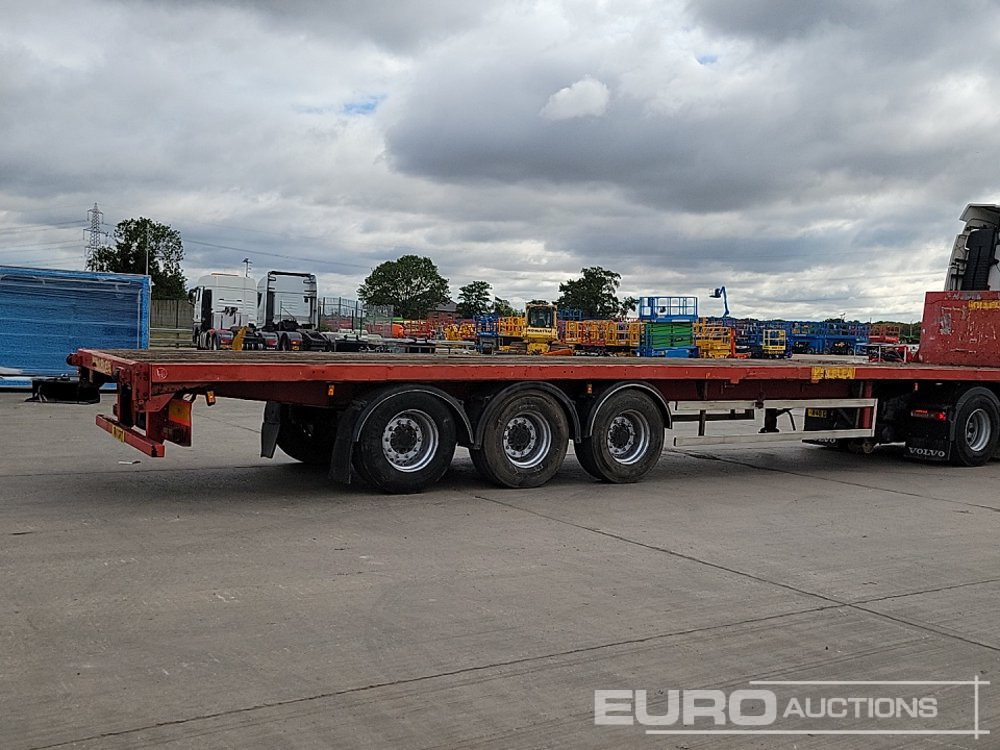Montracon Tri Axle Flatbed Trailer - Platós félpótkocsi: 5 kép. Montracon Tri Axle Flatbed Trailer - Platós félpótkocsi: 5 kép.