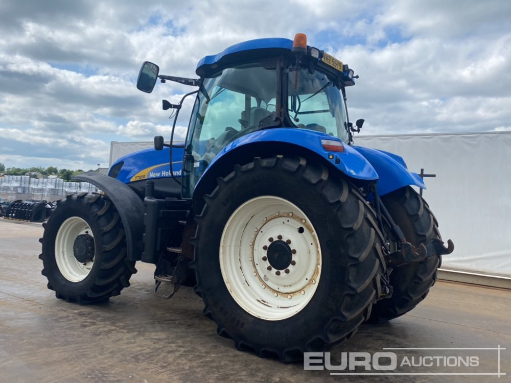 New Holland T7050 - Traktor: 5 kép. New Holland T7050 - Traktor: 5 kép.