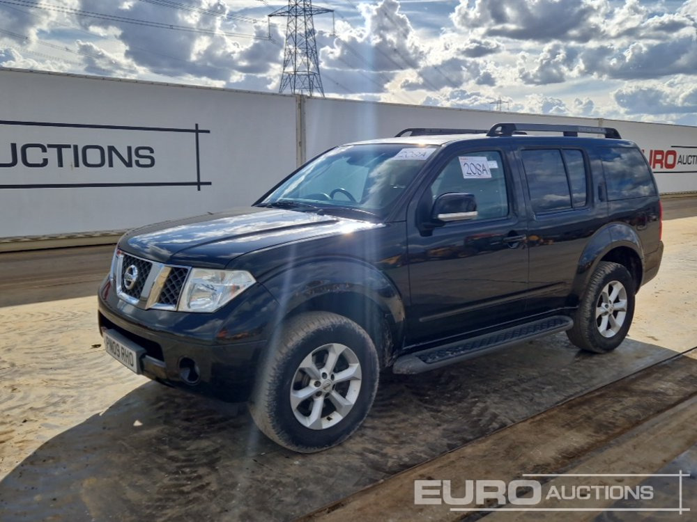 Nissan Pathfinder - Terepjáró/ SUV: 1 kép. Nissan Pathfinder - Terepjáró/ SUV: 1 kép.