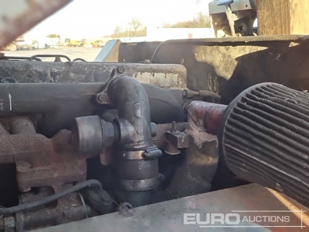 Dízel targonca Nissan YGF03A40TU: 31 kép.