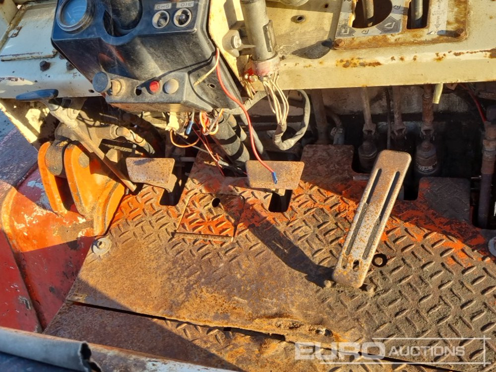 Dízel targonca Nissan YGF03A40TU: 28 kép.