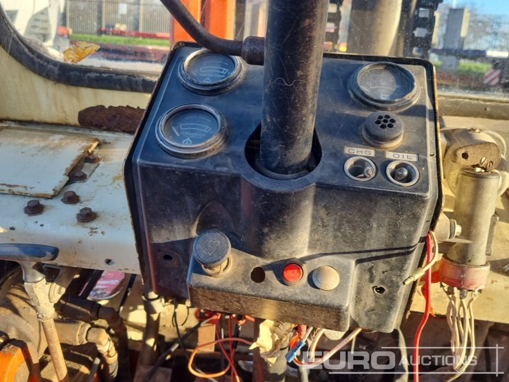 Dízel targonca Nissan YGF03A40TU: 27 kép.