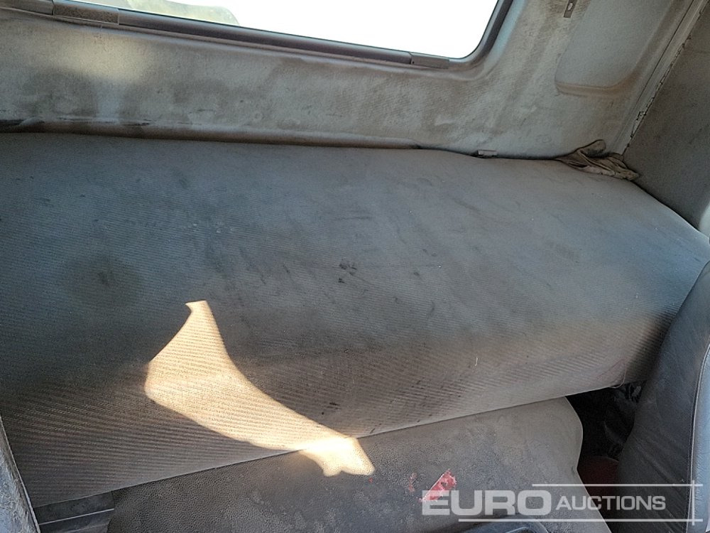 Nyergesvontató 1997 Volvo FL10: 33 kép.