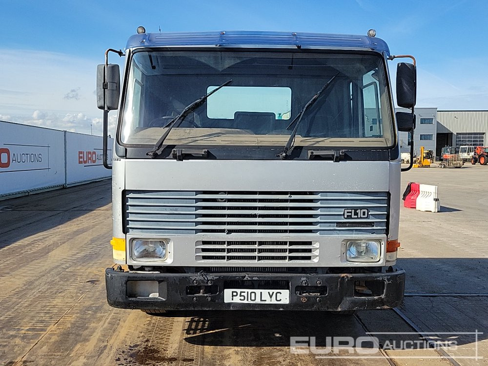 Nyergesvontató 1997 Volvo FL10: 8 kép.