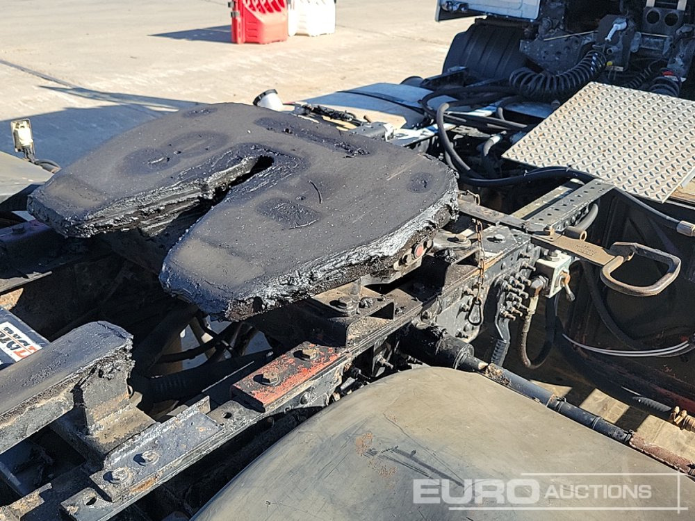 Nyergesvontató 1997 Volvo FL10: 23 kép.